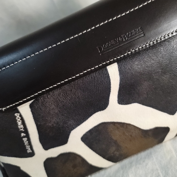 NWOT Dooney & Bourke Leather Giraffe Shoulder - Picture 13 of 13